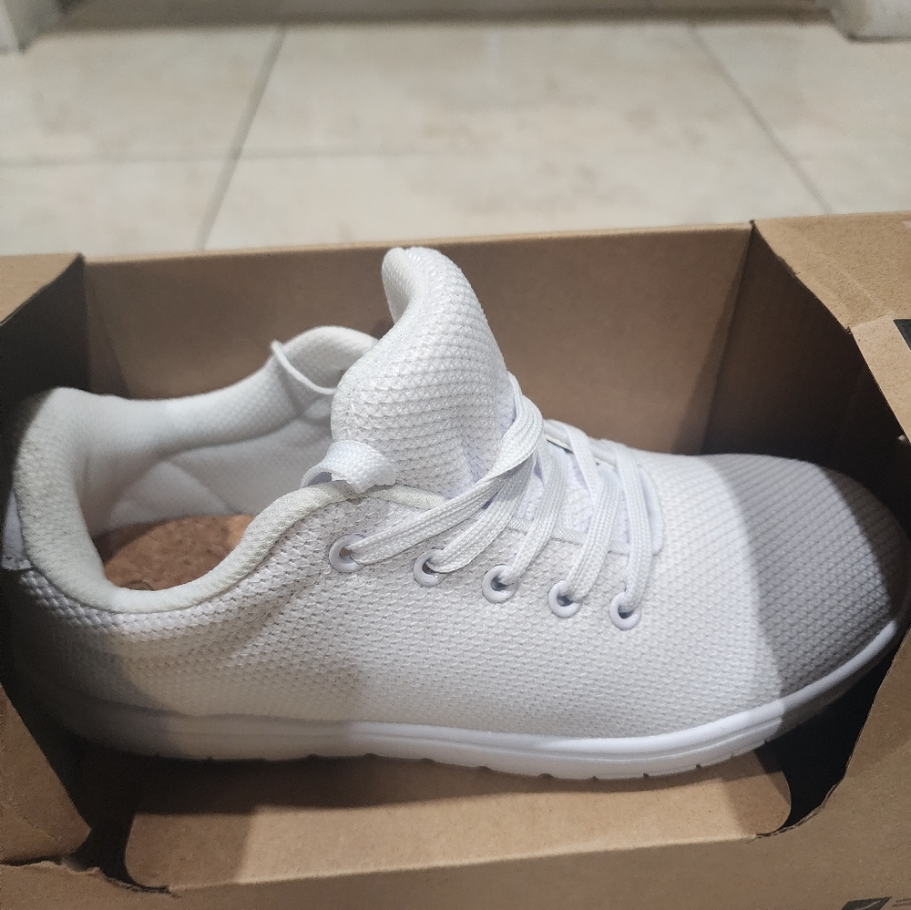 Ladies walking or running sneakers lite weight